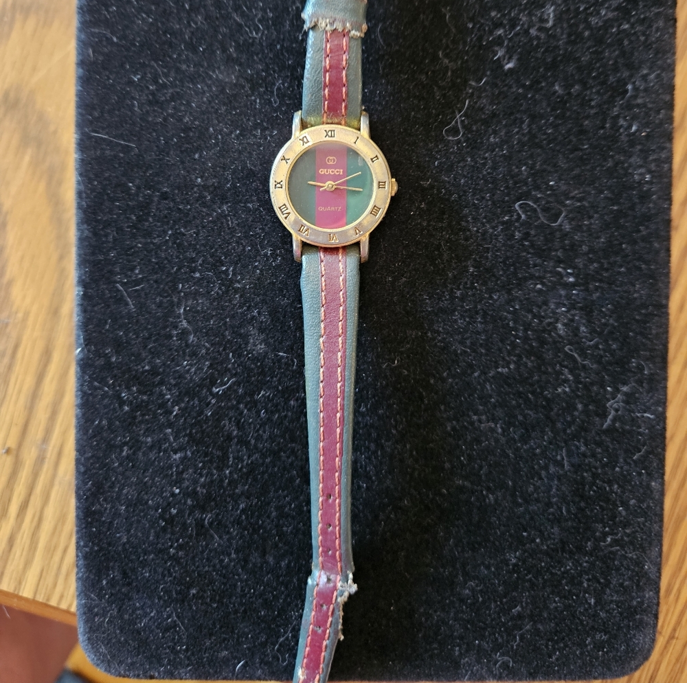 Vintage Gucci watch